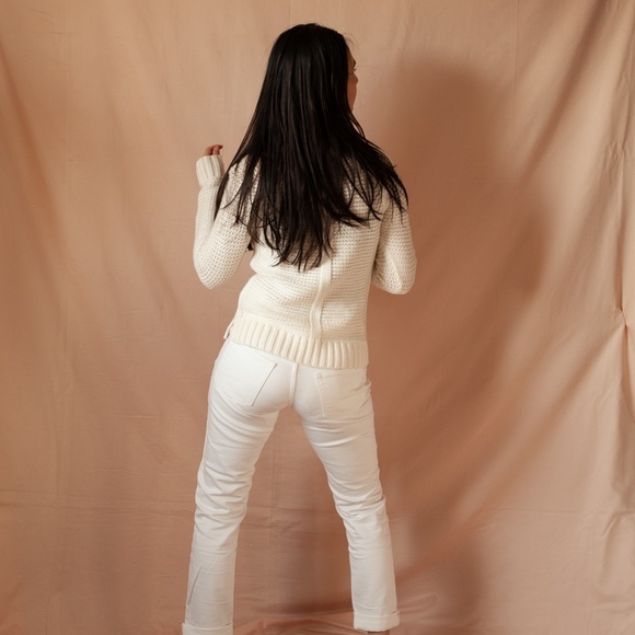 Cozy, sleek Sweater - Picture 3 of 3